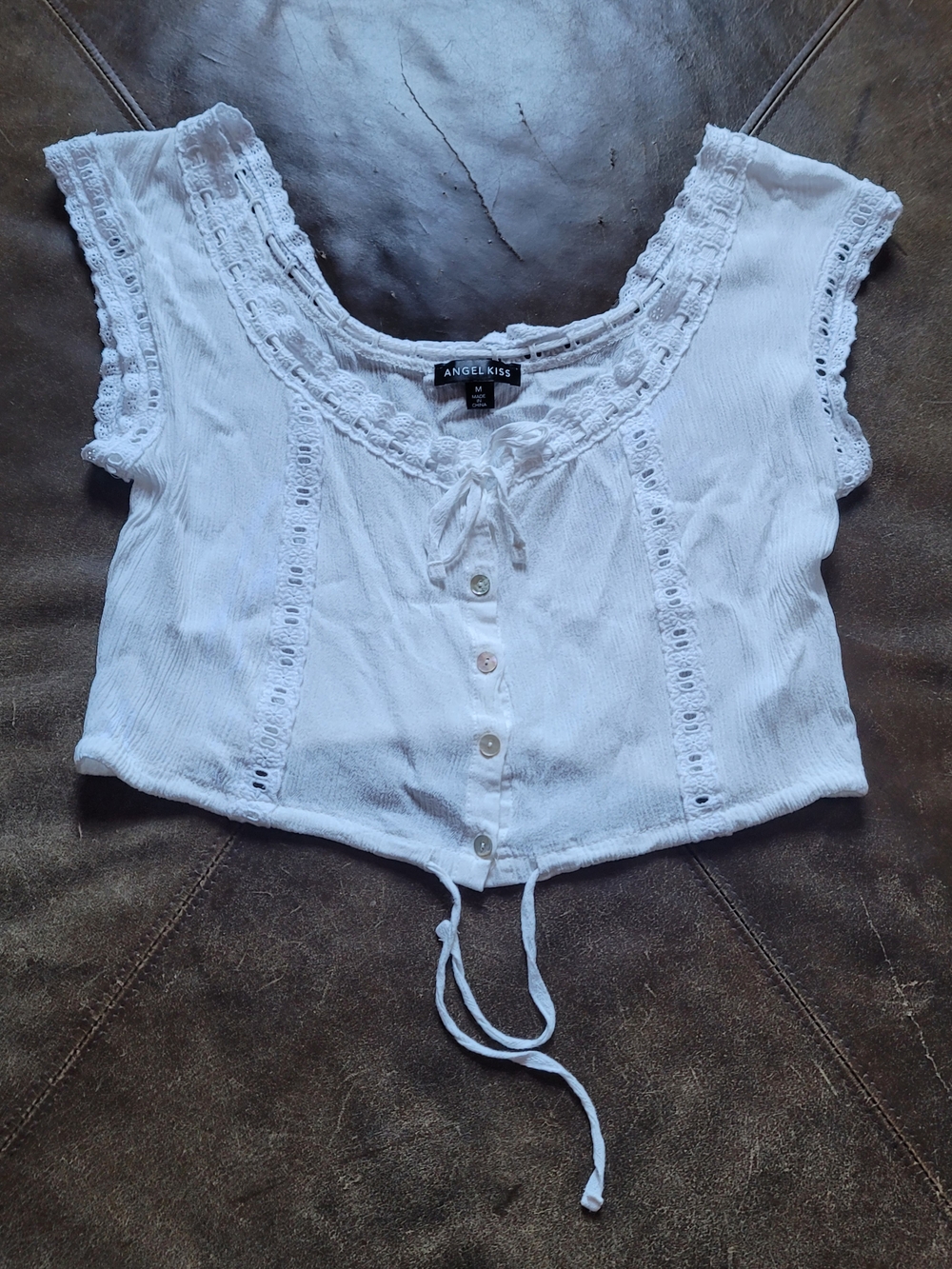Beautiful Gauzy Bohemian White Lace-Trim Button-Front Tie Crop Top